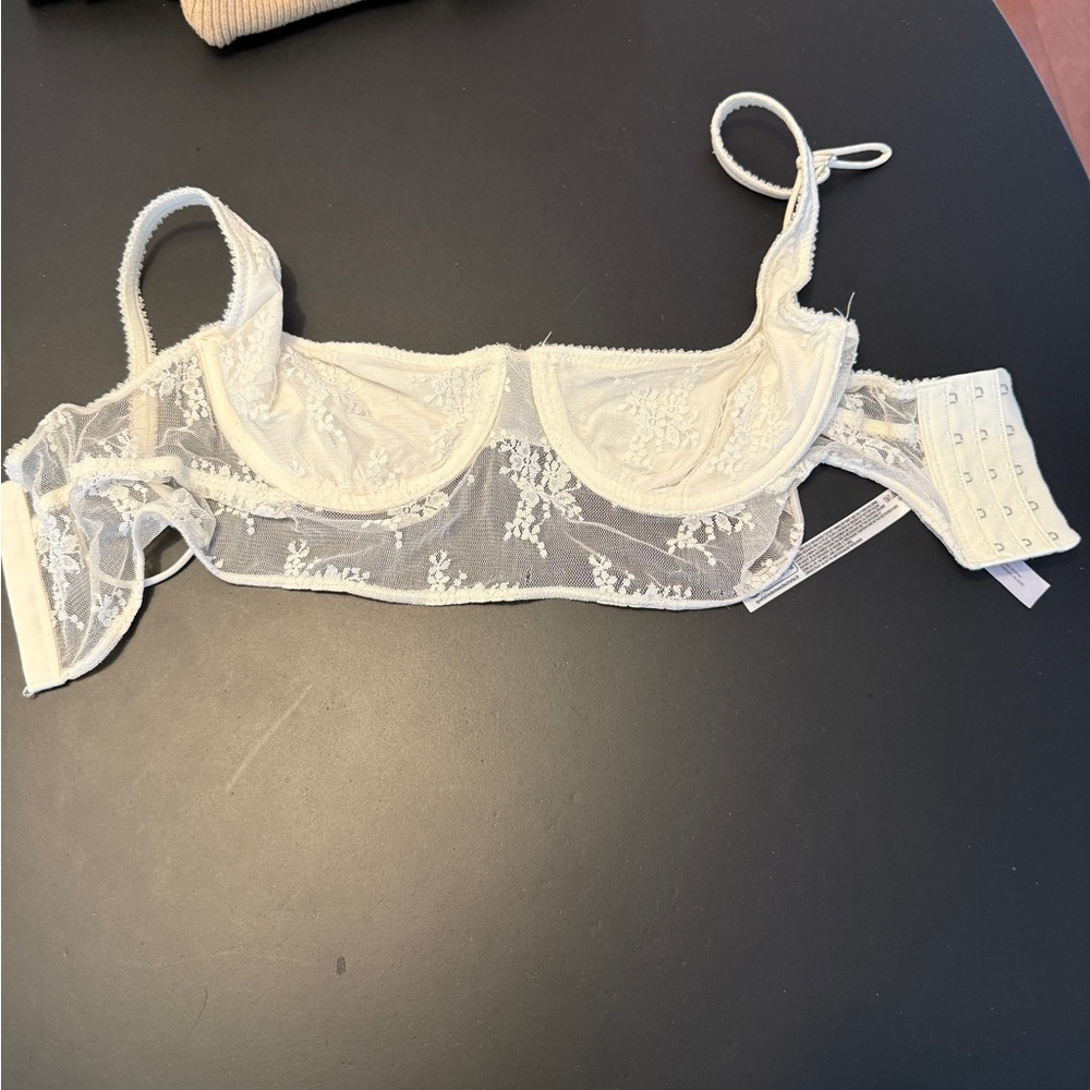 Urban Outfitters Sheer Lace Underwire Bra in Ivory